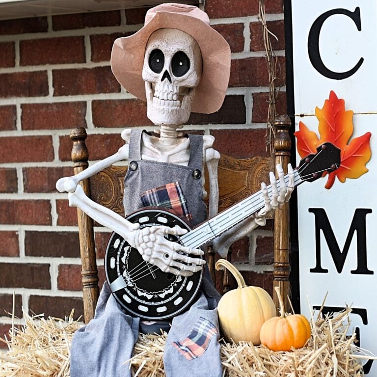 DIY skeleton decorations