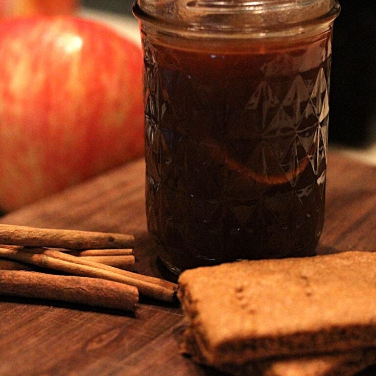 Amish style applebutter