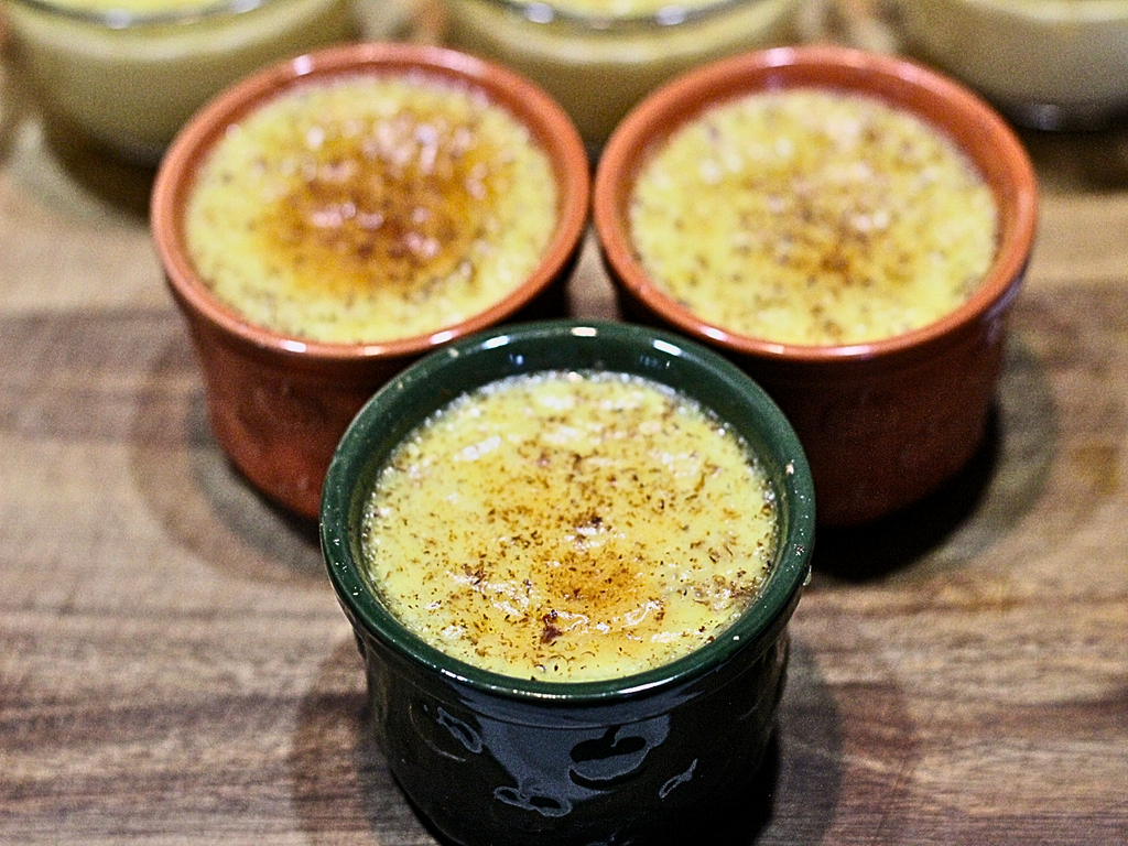 egg custard in ramekins